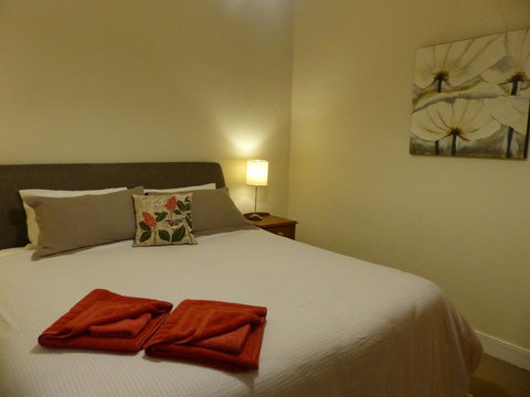 Andy\'s Accommodation - New South Wales Tourism  0