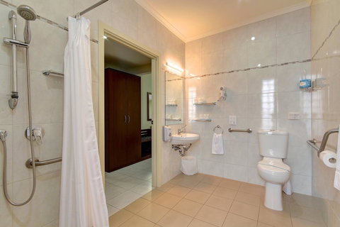 Strath Motel - New South Wales Tourism  12