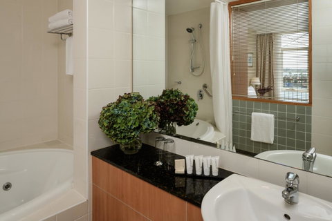 Rydges Newcastle - New South Wales Tourism  15