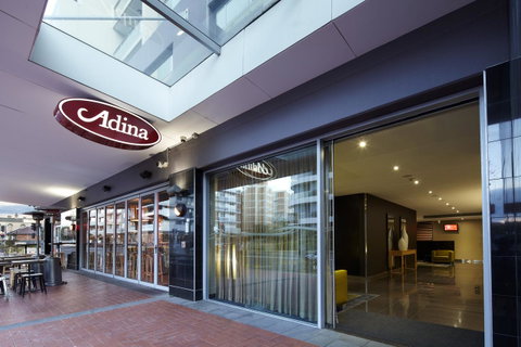 Adina Apartment Hotel Wollongong - New South Wales Tourism  24
