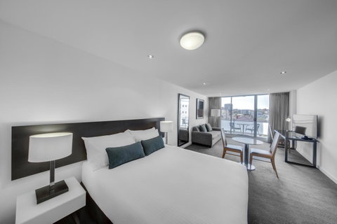 Adina Apartment Hotel Wollongong - New South Wales Tourism  9