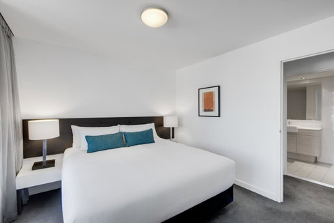 Adina Apartment Hotel Wollongong - New South Wales Tourism  1