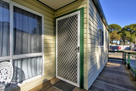 Gawler Caravan Park - New South Wales Tourism  6