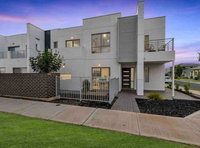 Book Findon Accommodation Vacations New South Wales Tourism New South Wales Tourism 