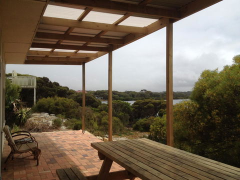 Camelot - New South Wales Tourism  0