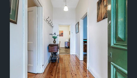 Treasured Memories Cottage - New South Wales Tourism  7