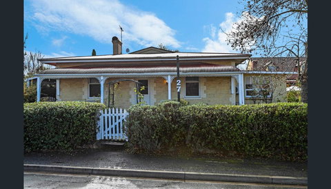 Treasured Memories Cottage - New South Wales Tourism  0