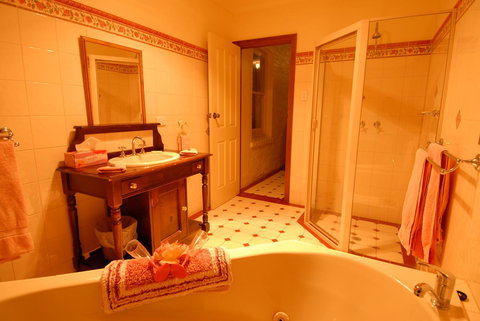 Treasured Memories Cottage - New South Wales Tourism  21