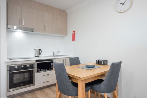 Jurien Bay Motel Apartments - New South Wales Tourism  12