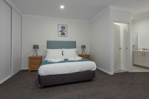 Jurien Bay Motel Apartments - New South Wales Tourism  5