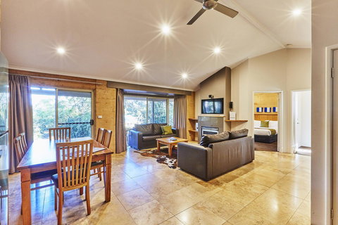 Eight Willows Retreat - New South Wales Tourism  12