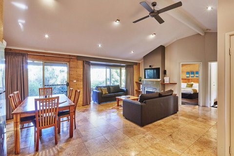 Eight Willows Retreat - New South Wales Tourism  1