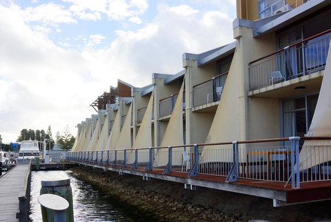 Oceanside 23 - New South Wales Tourism  22