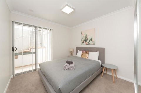 Yaran Suites - New South Wales Tourism  24