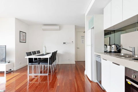 Parklane Apartments - New South Wales Tourism  13