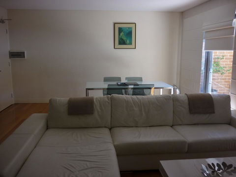 Parklane Apartments - New South Wales Tourism  33