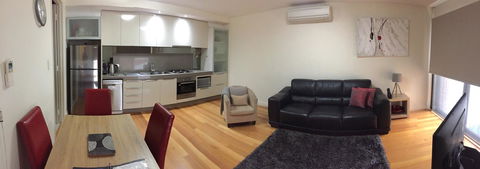 Parklane Apartments - New South Wales Tourism  14
