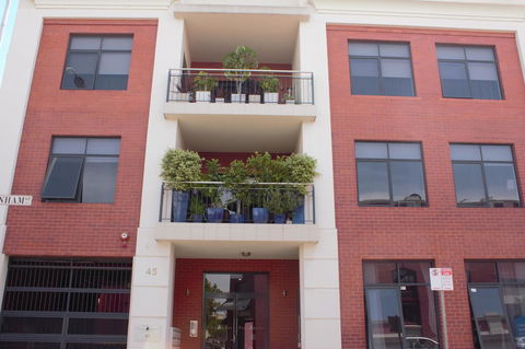 Parklane Apartments - New South Wales Tourism  25