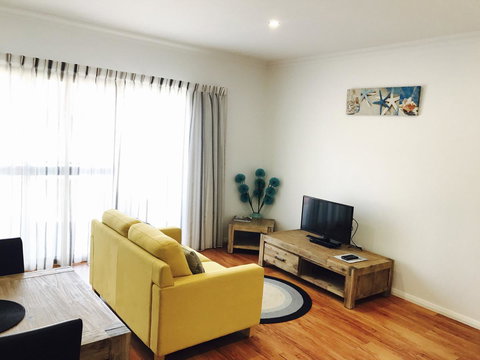 Pelicans Albany Middleton Beach - New South Wales Tourism  41