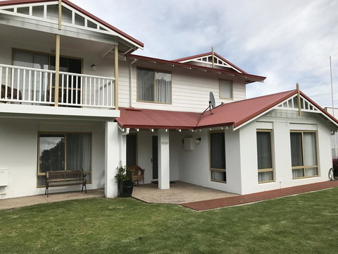 Pelicans Albany Middleton Beach - New South Wales Tourism  24