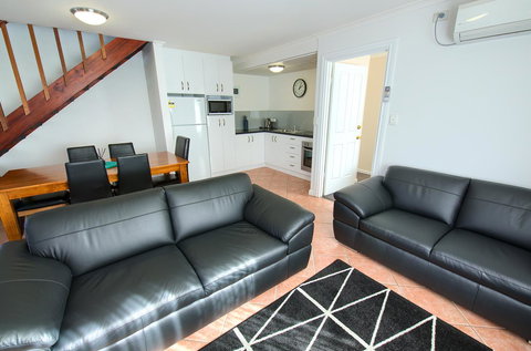 Pelicans Albany Middleton Beach - New South Wales Tourism  44