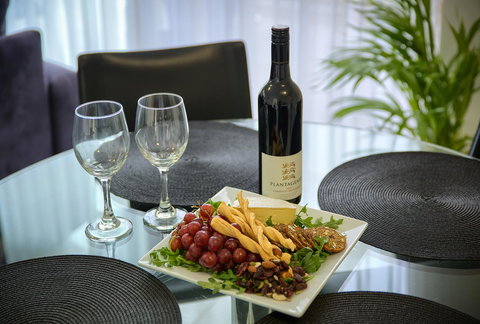 Pelicans Albany Middleton Beach - New South Wales Tourism  18