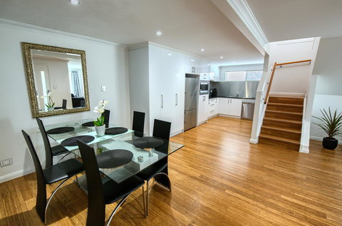 Pelicans Albany Middleton Beach - New South Wales Tourism  13