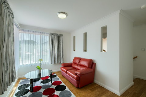 Pelicans Albany Middleton Beach - New South Wales Tourism  23