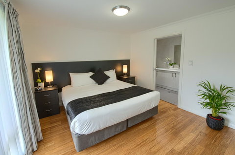 Pelicans Albany Middleton Beach - New South Wales Tourism  25