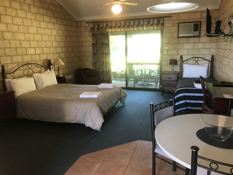 Karri Forest Motel - New South Wales Tourism  8