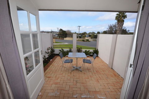 Country Comfort Amity Motel - New South Wales Tourism  29