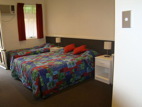 Dunsborough Central Motel - New South Wales Tourism  15