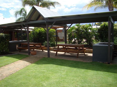 Dunsborough Central Motel - New South Wales Tourism  4