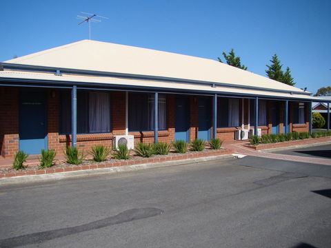 Dunsborough Central Motel - New South Wales Tourism  36