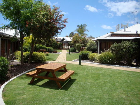 Dunsborough Central Motel - New South Wales Tourism  3