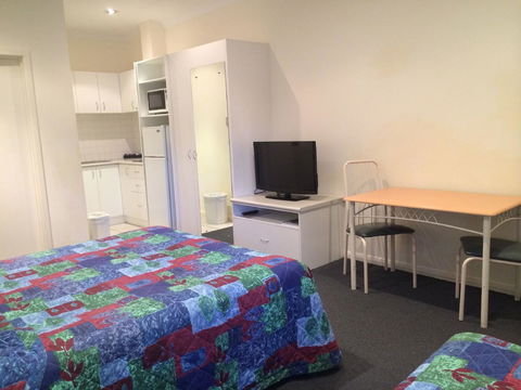 Dunsborough Central Motel - New South Wales Tourism  6