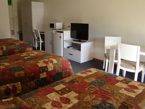 Dunsborough Central Motel - New South Wales Tourism  13