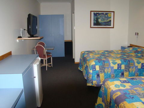 Dunsborough Central Motel - New South Wales Tourism  26