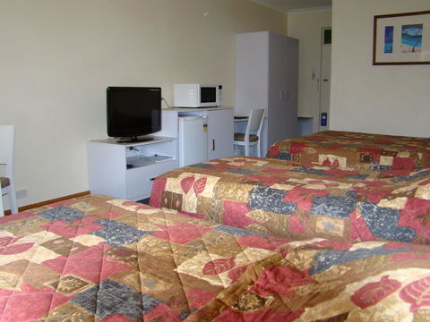 Dunsborough Central Motel - New South Wales Tourism  7