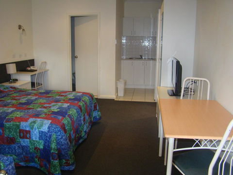 Dunsborough Central Motel - New South Wales Tourism  16