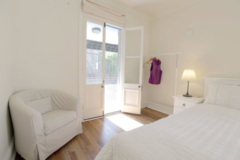 Stunning Terrace In Centennial Park - New South Wales Tourism  6