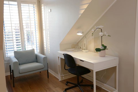 Stunning Terrace In Centennial Park - New South Wales Tourism  15