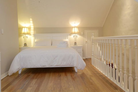 Stunning Terrace In Centennial Park - New South Wales Tourism  11