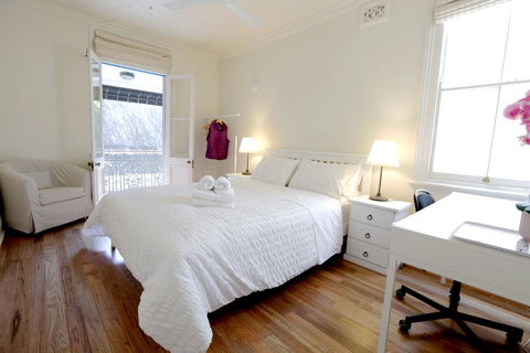 Stunning Terrace In Centennial Park - New South Wales Tourism  10