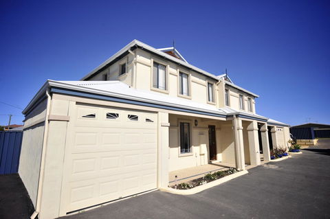 Palm Beach Manor - New South Wales Tourism  0