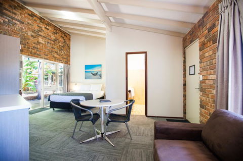Leisure Inn Hotel Rockingham - New South Wales Tourism  27