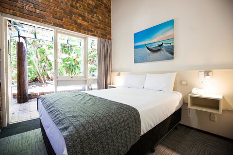 Leisure Inn Hotel Rockingham - New South Wales Tourism  1