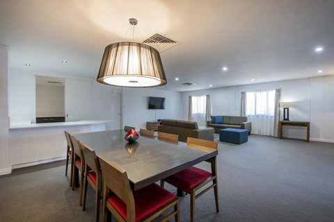 Mantra On Hay Perth - New South Wales Tourism  16