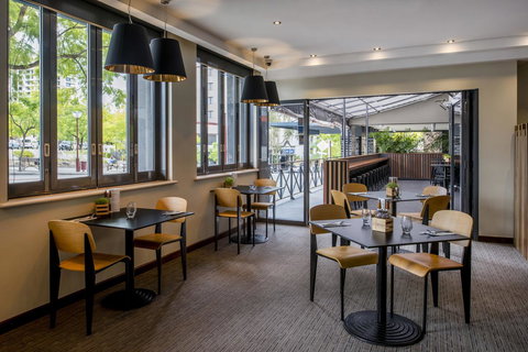 Mantra On Hay Perth - New South Wales Tourism  11