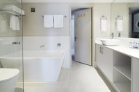 Book Scarborough Accommodation Vacations New South Wales Tourism New South Wales Tourism 